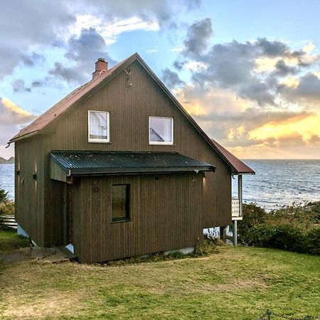 House By The Sea Reine, Lofoten Εξωτερικό φωτογραφία