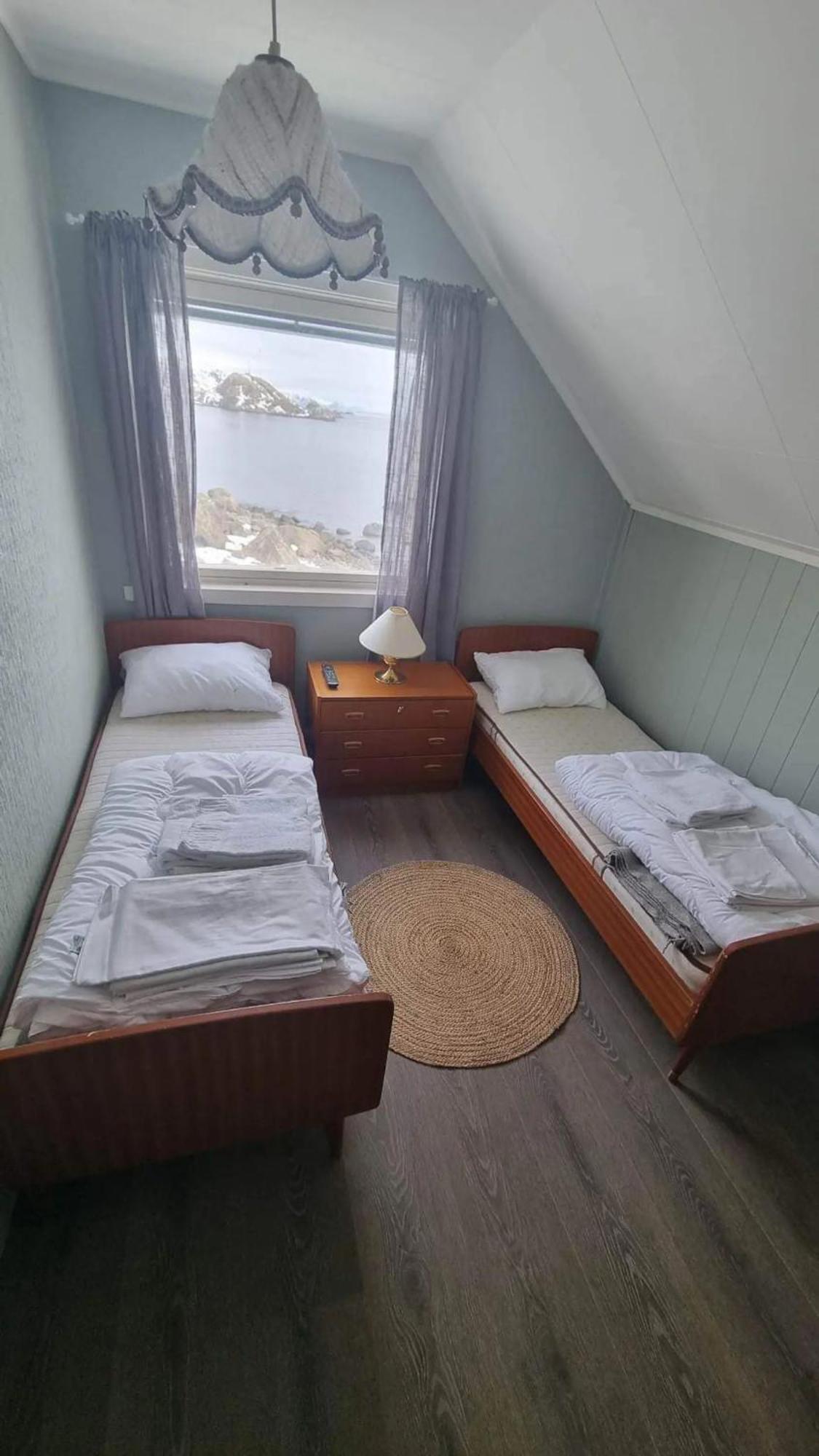 House By The Sea Reine, Lofoten Εξωτερικό φωτογραφία